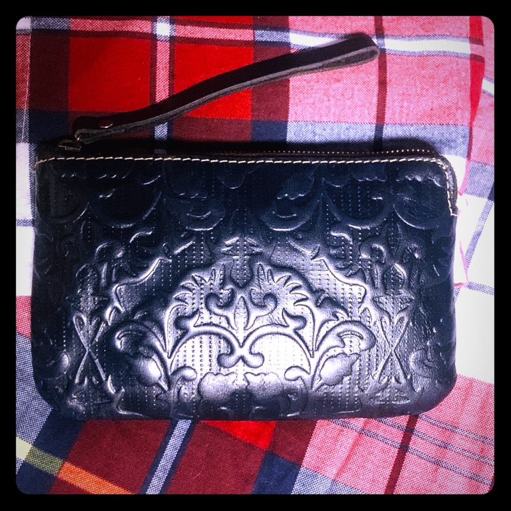 Patricia Nash wristlet